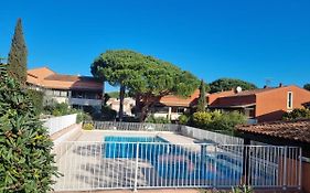 Charmant studio lumineux avec piscine